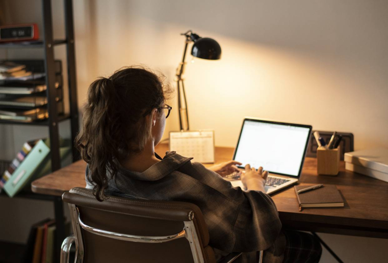 Étudiants / comment trouver facilement un logement ?-iStock-Rawpixel.jpg