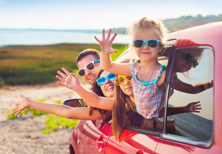 Avant de partir, il va falloir se préparer pour la route pour qu'elle soit le plus agréable possible. Alors on a pensé à vous avec quatre conseils malins qui peuvent vous faire gagner un temps précieux et vous rapprocher de la plage de vos rêves. (crédit photo : DR)