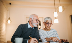 Succession : ce qu’il est intéressant de faire avant 70 ans (Crédit photo: Fotolia)