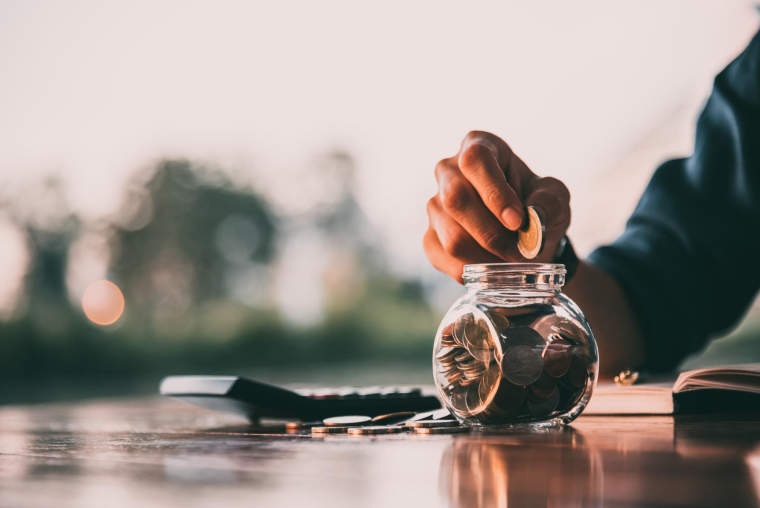 Les règles de base du prélèvement à la source de l’Impôt sur le revenu crédit photo : Naresuan261/Shutterstock / Naresuan261