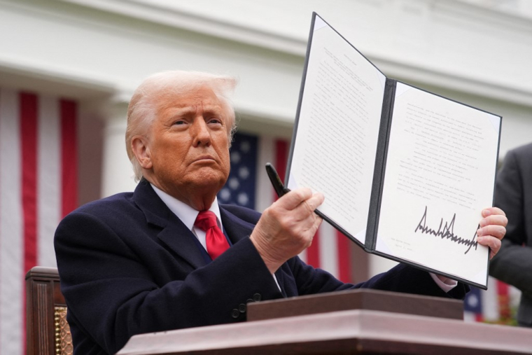 Donald Trump à Washington, aux États-Unis, le 2 avril 2025. ( GETTY IMAGES NORTH AMERICA / ANDREW HARNIK )