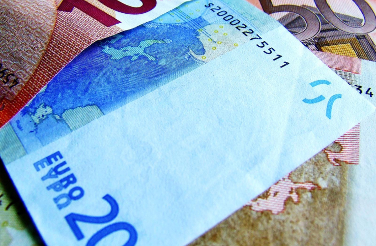De nouveaux billets en euro devraient être mis en circulation dans les prochaines années. (illustration) (Pixabay)