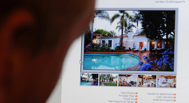 Les conseils du Revenu pour trouver ou vendre votre bien immobilier grâce à Internet. (© AFP)