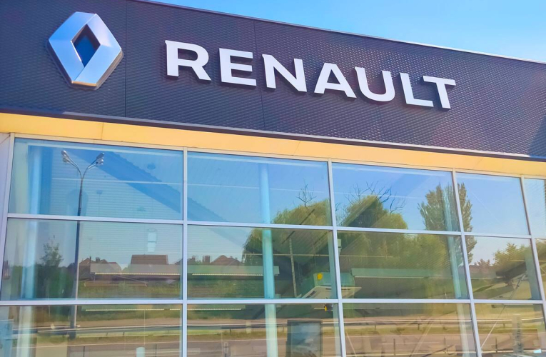 La Renault 5 fait un tabac / iStock.com - Marina113