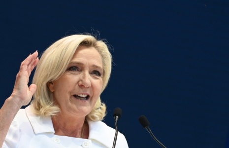Marine Le Pen à Mormant-sur-Vernisson, le 9 juin 2025. ( AFP / JEAN-FRANCOIS MONIER )