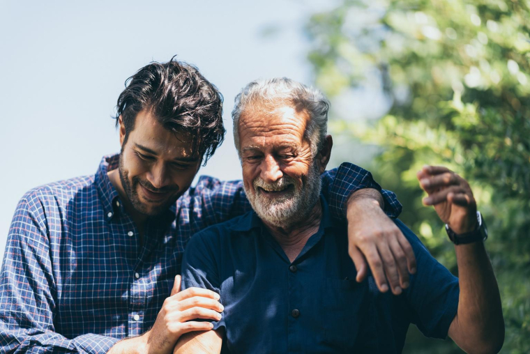 Plusieurs solutions existent pour aider votre enfant financièrement.