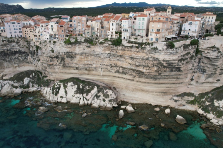 La "ville haute" de Bonifacio, en Corse, le 17 septembre 2024 ( AFP / Pascal POCHARD-CASABIANCA )
