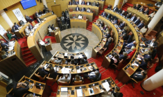 Des membres de la collectivité de Corse dans l'hémicycle de l'Assemblée régionale corse à Ajaccio le 27 mars 2024 ( AFP / PASCAL POCHARD-CASABIANCA )