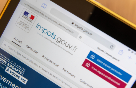 La double authentification fait son apparition sur le site des impôts ( Crédits photo: ©  Pixavril - stock.adobe.com)