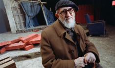 L'abbé Pierre à Paris le 13 décembre 1988 ( AFP / Gilles LEIMDORFER )