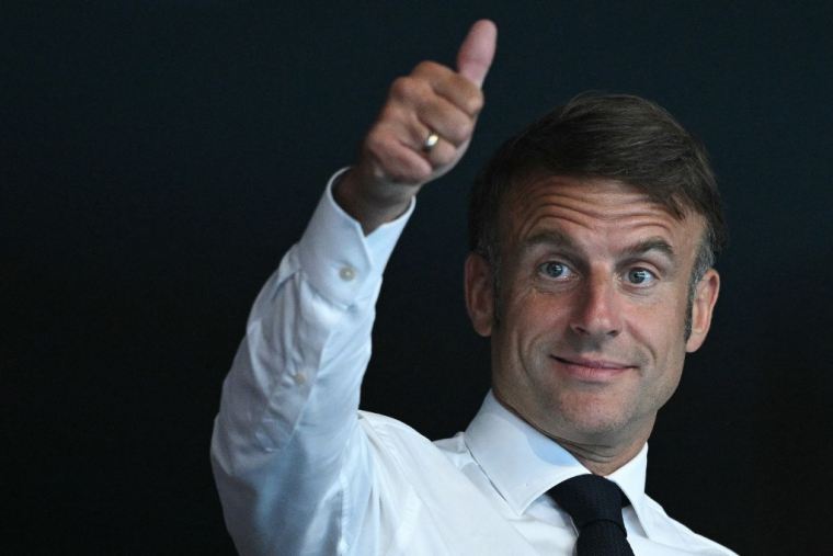Emmanuel Macron à Nanterre, le 2 août 2024. ( AFP / OLI SCARFF )
