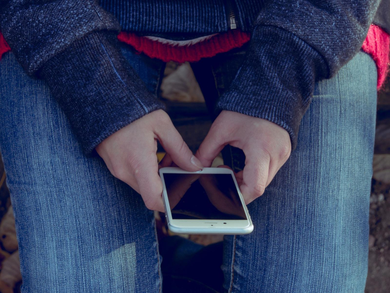 De nombreuses arnaques sont commises par téléphone. (Illustration) (DariuszSankowski / Pixabay)
