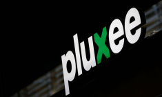 Logo de Pluxee au siège de la société à Paris