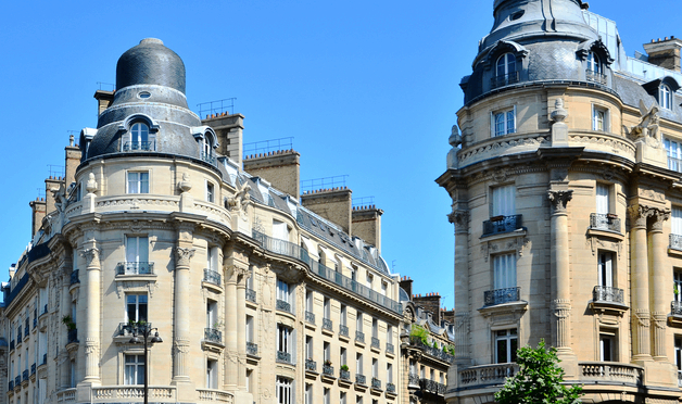 A Paris, les prix de l'immobilier poursuivent leur lente tendance baissière. La situation est plus complexe en province.