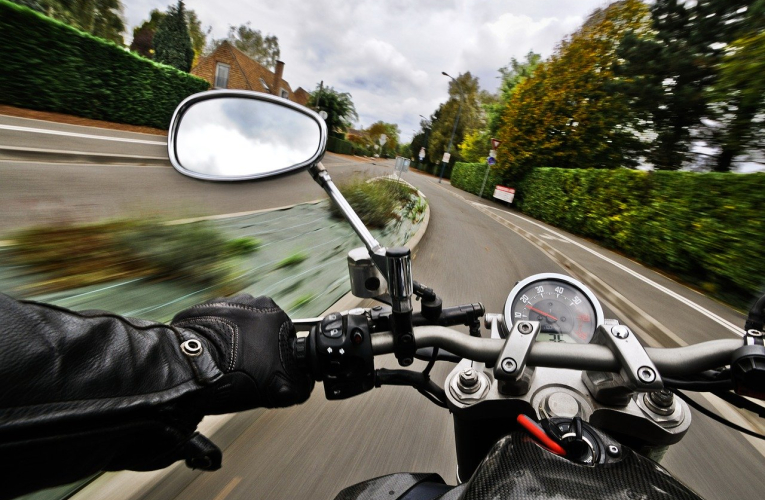 Les motos immatriculées entre le 1er janvier 2017 et le 31 décembre 2019 devront passer le contrôle technique cette année. (illustration) (Cristels / Pixabay)
