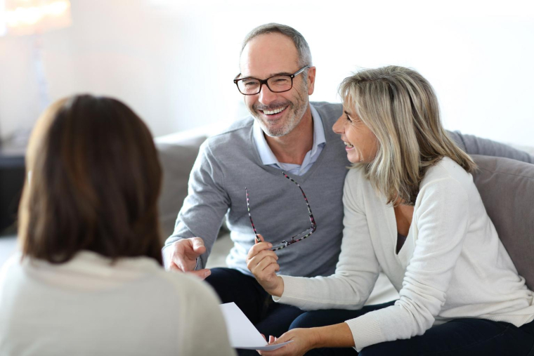 Entre 50 et 70 ans, il est temps de penser sérieusement à sa retraite et de commencer à s’intéresser à sa succession. crédit photo : Shutterstock