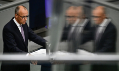 Le chancelier allemand Friedrich Merz s'exprime devant les députés du Bundestag, le 24 juin 2025 à Berlin ( AFP / John MACDOUGALL )