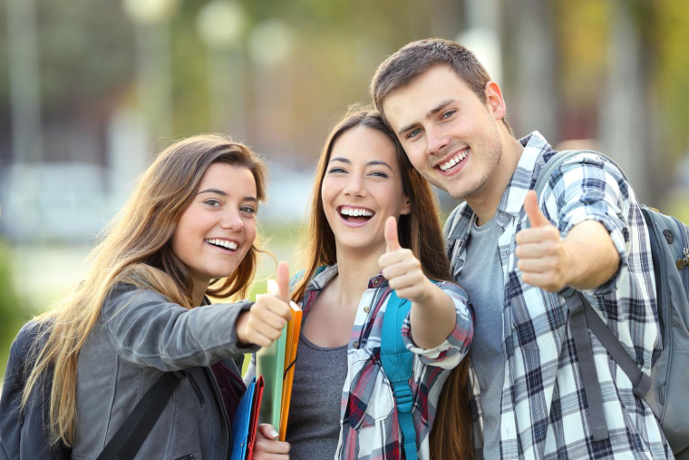 Pour pouvoir financer les études de ses enfants, il est important de s’y préparer à l’avance crédit photo : Antonio Guillem/Shutterstock / Antonio Guillem