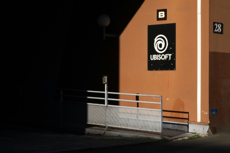Trois anciens cadres de la société de jeux vidéos Ubisoft ont été condamnés mercredi à Bobigny à jusqu'à trois ans de prison avec sursis pour harcèlement ( AFP / Martin LELIEVRE )
