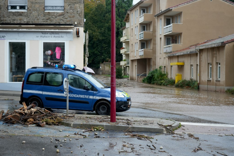 Le village de Bourg-Argental inondé le 17 octobre 2024. ( AFP / SYLVAIN THIZY )