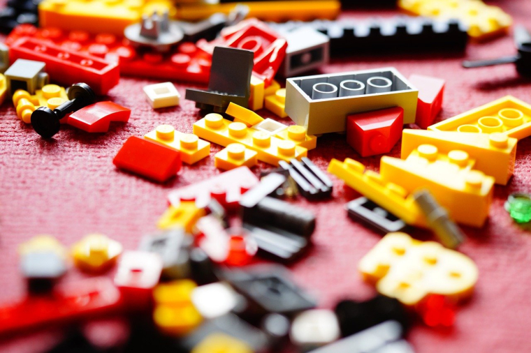Certaines boîtes de Lego® peuvent se revendre à prix d'or sur Internet. (illustration) (Efraimstochter / Pixabay)