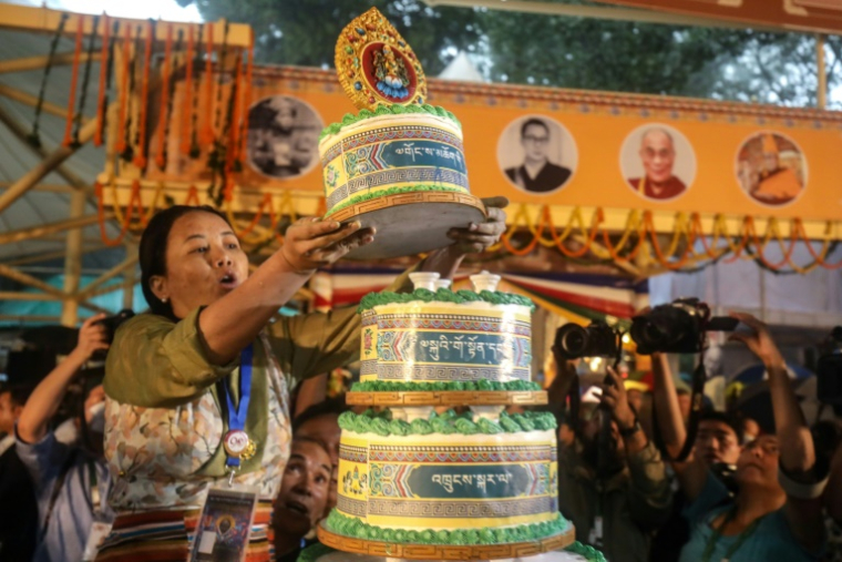 Préparatifs pour le 90e anniversaire du Dalaï Lama au temple de McLeod Ganj, en Inde, le 6 juillet 2025 ( AFP / Sanjay BAID )