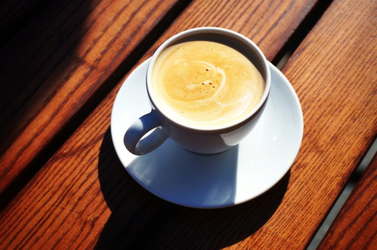 Après avoir bondi ces trois dernières années, le prix du café devrait baisser en 2026. Illustration. (paalharald / Pixabay)