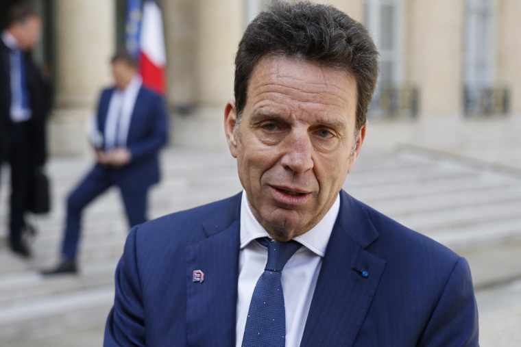 Geoffroy Roux de Bezieux, à Paris, le 18 avril 2023 ( AFP / LUDOVIC MARIN )