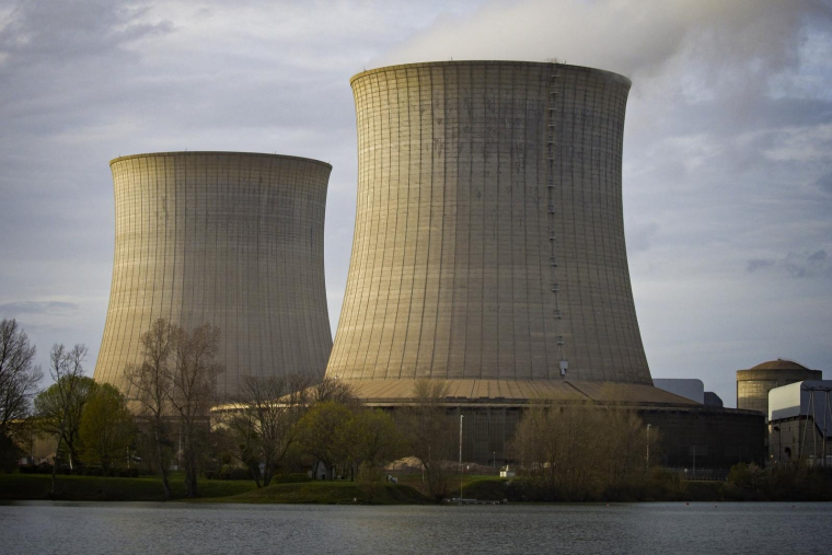 La centrale de Saint-Laurent-des-Eaux, sur les bords de Loire (illustration) ( AFP / GUILLAUME SOUVANT )