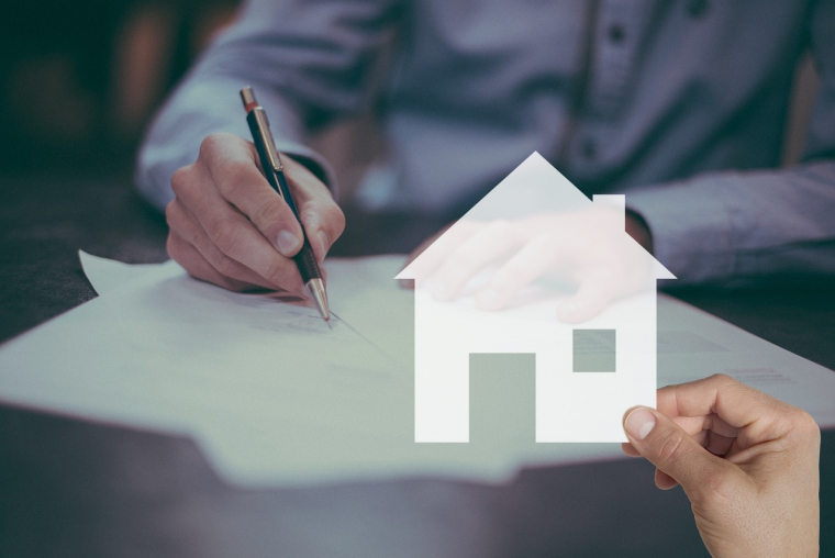 Pour la dernière année de la taxe, seuls les 20 % des ménages les plus aisés doivent encore la payer. (Tumisu / Pixabay)