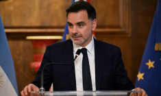 Laurent Saint-Martin à Buenos Aires, en Argentine, le 27 juin 2025. ( AFP / LUIS ROBAYO )
