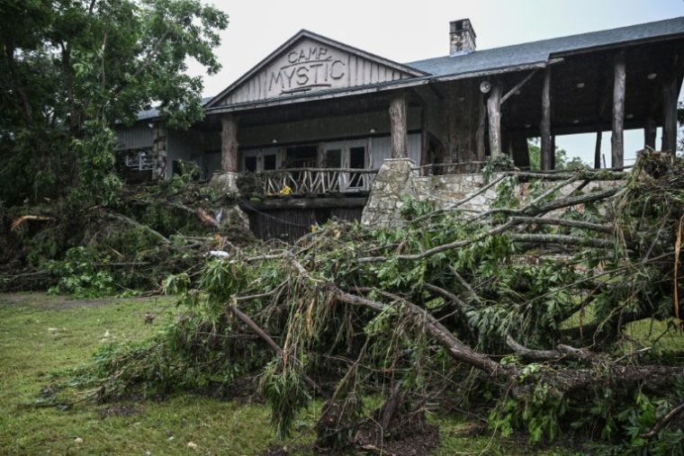 Vue d'un bâtiment à Camp Mystic, un camp de vacances dévasté par des inondations meurtrières à Hunt, Texas, Etats-Unis, le 5 juin 2025 ( AFP / RONALDO SCHEMIDT )