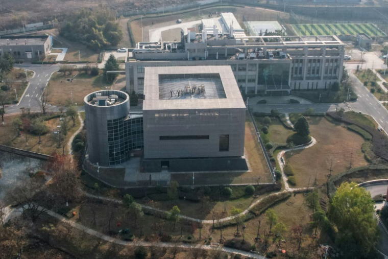 Vue aérienne du laboratoire P4 sur le campus de l'Institut de virologie de Wuhan , dans la province du Hubei, le 21 décembre 2024 en Chine ( AFP / Hector RETAMAL )