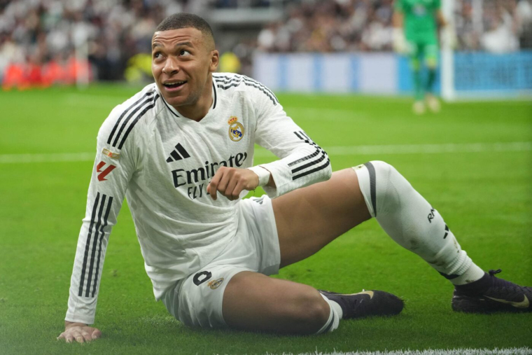 Trophées UNFP : Kylian Mbappé : «Tu n’es jamais tout en haut »
