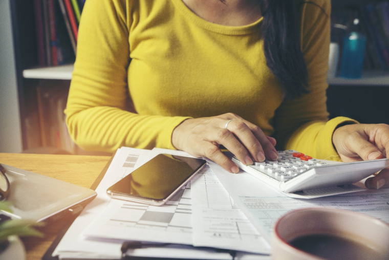 C'est la période de la déclaration de revenus. Comment faire pour les dons aux associations ? ( Crédits photo : © prachid - stock.adobe.com)