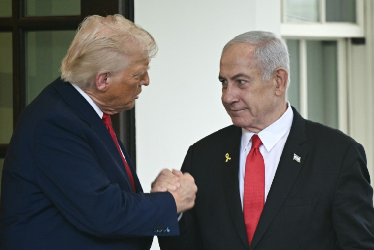 Donald Trump et Benjamin Netanyahu à la Maison Blanche, le 7 avril 2025 ( AFP / Brendan SMIALOWSKI )