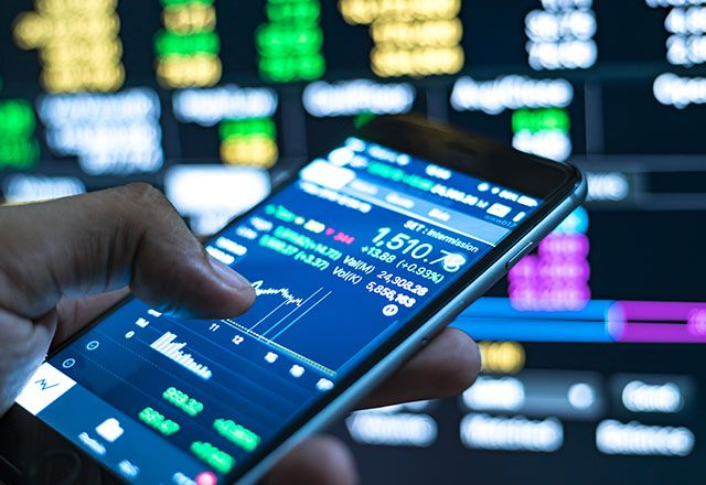 Depuis le début de l’année, la short list du bureau d’études spécialisé dans les petites et moyennes valeurs cède 2,3% à comparer à une hausse de 5,9% pour le CAC Mid&Small. (Crédits photo : Adobe Stock - )