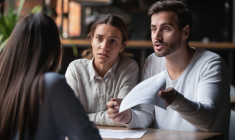 Un mauvais conseil d'investissement sur une assurance-vie peut-il engager le conseiller qui l'a donné ? (Crédits photo: Shutterstock)