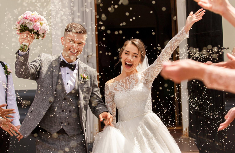 Voici nos astuces pour un mariage aux coûts maîtrisés. ( crédit photo : Shutterstock )