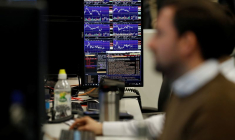 Les traders travaillent dans la City de Londres