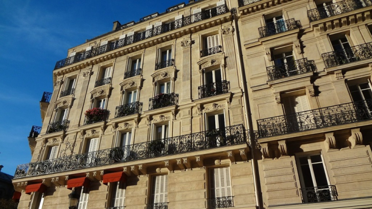 Le concierge peut réclamer le respect du règlement de copropriété