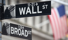 Wall Street finit en hausse, S&P-500 et Nasdaq proches de leurs records