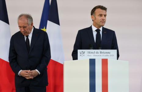 Discours d'Emmanuel Macron à des hauts gradés à Paris le 12 juillet 2025, à la veille du défilé de la fête nationale ( POOL / Ludovic MARIN )