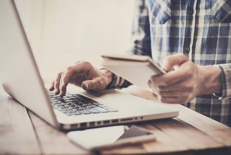 Le prélèvement à la source transforme la façon dont les Français payaient leurs impôts sur le revenu crédit photo : Kite_rin/Shutterstock / Kite_rin