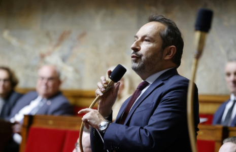 Sébastien Chenu à l'Assemblée nationale, le 29 avril 2025, à Paris ( AFP / Ludovic MARIN )