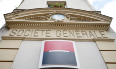 Le logo de la Société Générale est visible à l'extérieur d'un bâtiment de la banque à Paris