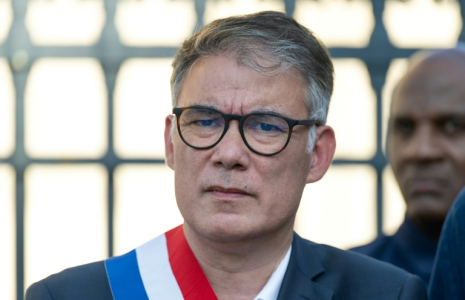 Le premier secrétaire du parti socialiste Olivier Faure, à Paris le 19 juin 2025 ( AFP / EMMA DA SILVA )