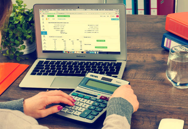 Quels sont les différents types de financement que l'on peut obtenir auprès de sa banque pour acheter un véhicule ? Les explications de BFG Capital ( Crédits : Pixabay FirmBee)