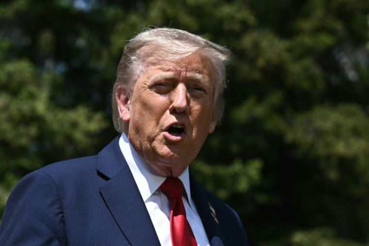 Le président américain Donald Trump pendant le sommet du G7 au Canada, le 16 juin 2025 ( AFP / BRENDAN SMIALOWSKI )