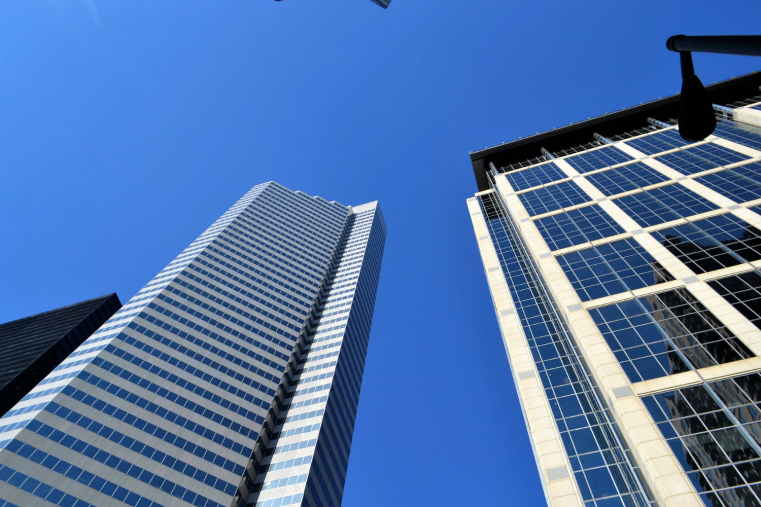 Ces placements immobiliers sont ainsi perçus comme des gages de stabilité. (ArtisticOperations/Pixabay)